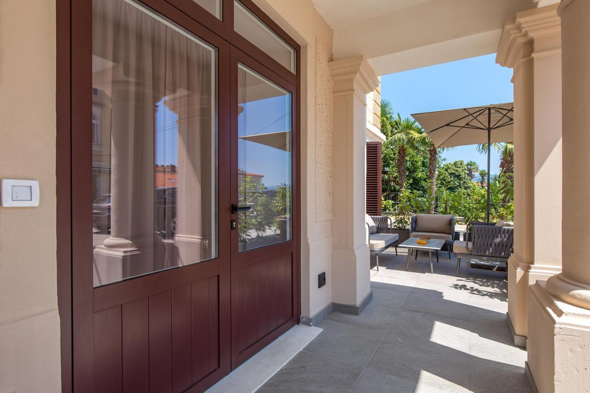 Luxury Apartments Centre Of Opatija Exterior photo